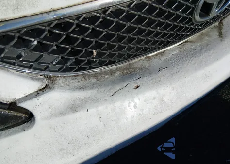 2005 Toyota Camry Se z USA, uszkodzony, nr VIN 4T1BE32KX5U433623